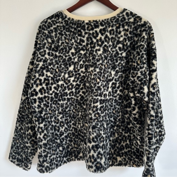 LOFT Leopard Print Fluffy Sherpa Crewneck Size Large - Picture 5 of 10